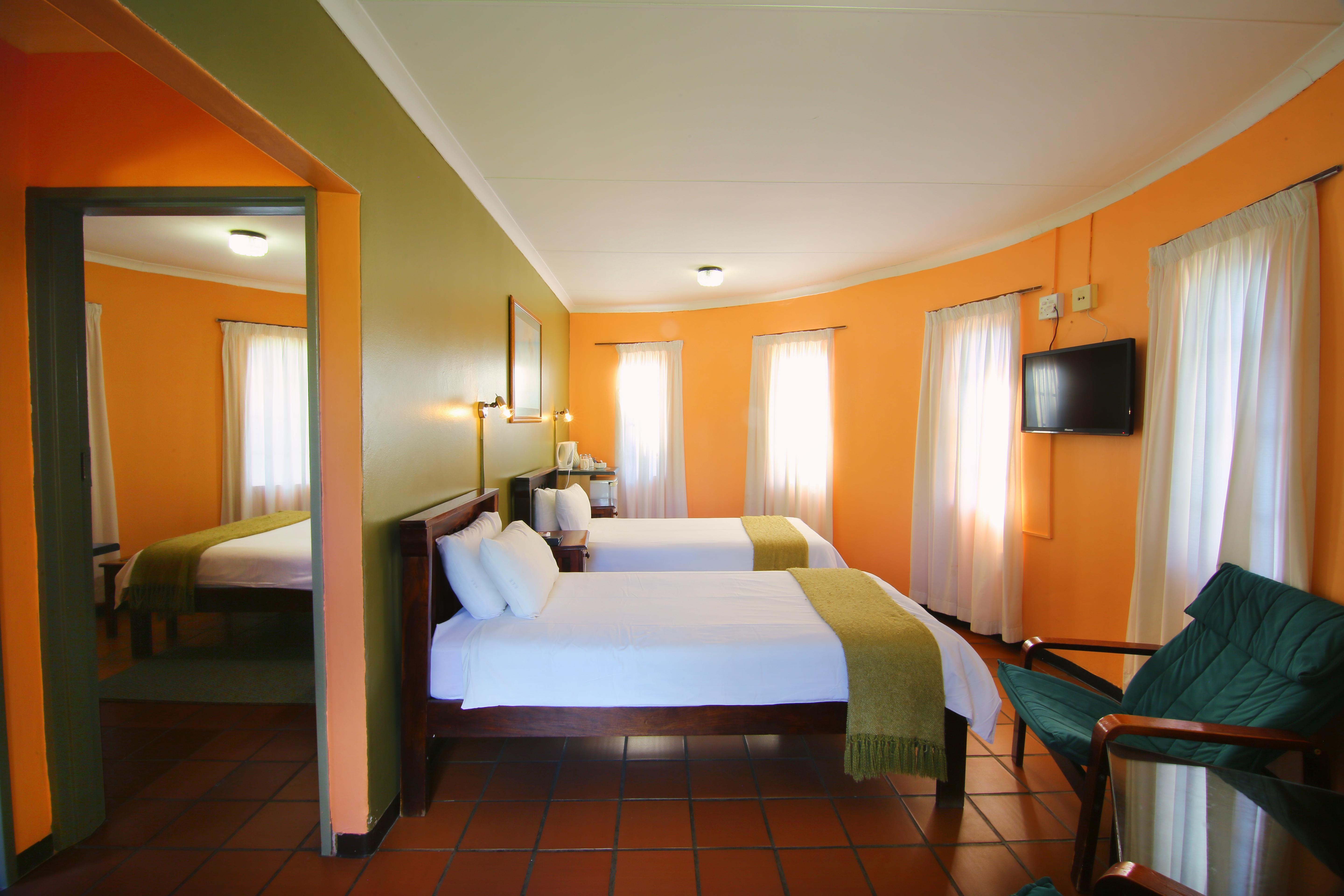 Kalahari Arms Hotel Khemsbok Bagian luar foto