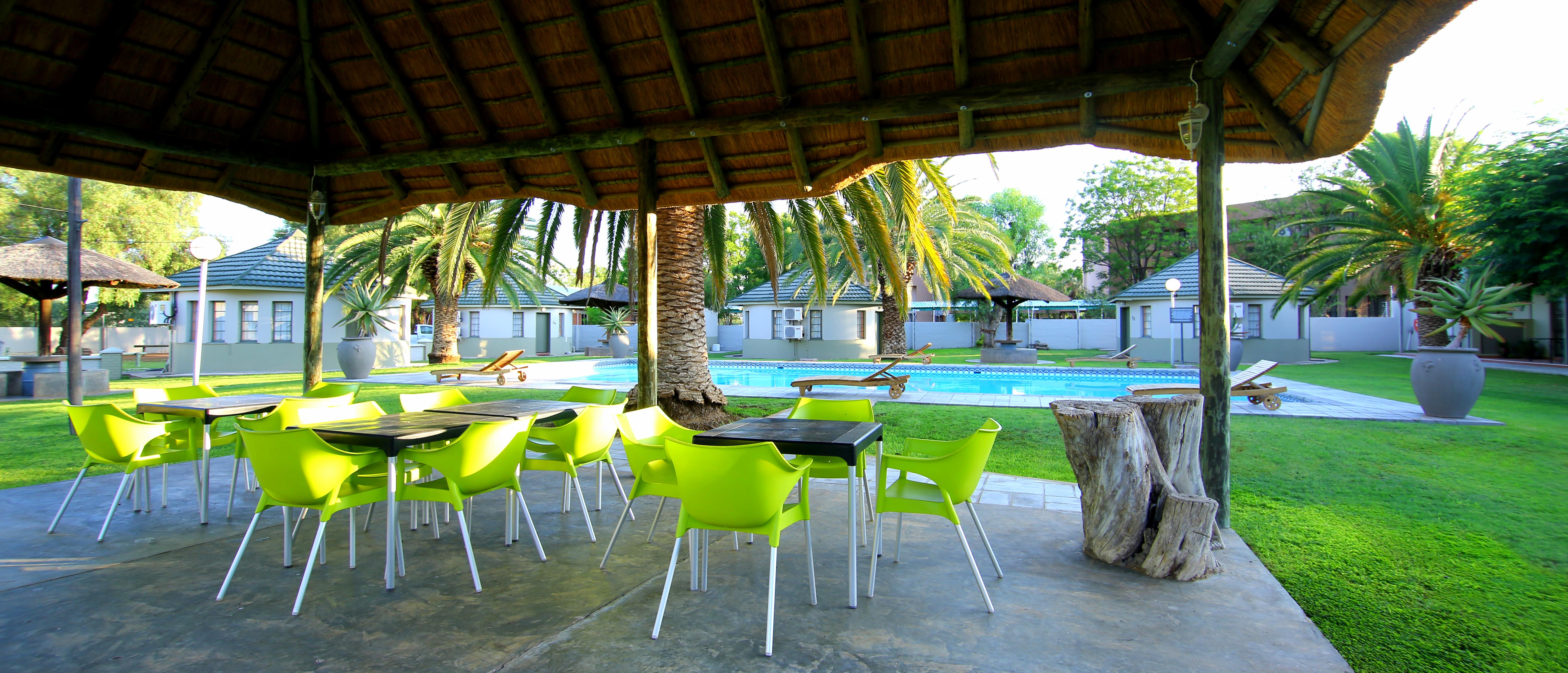 Kalahari Arms Hotel Khemsbok Bagian luar foto