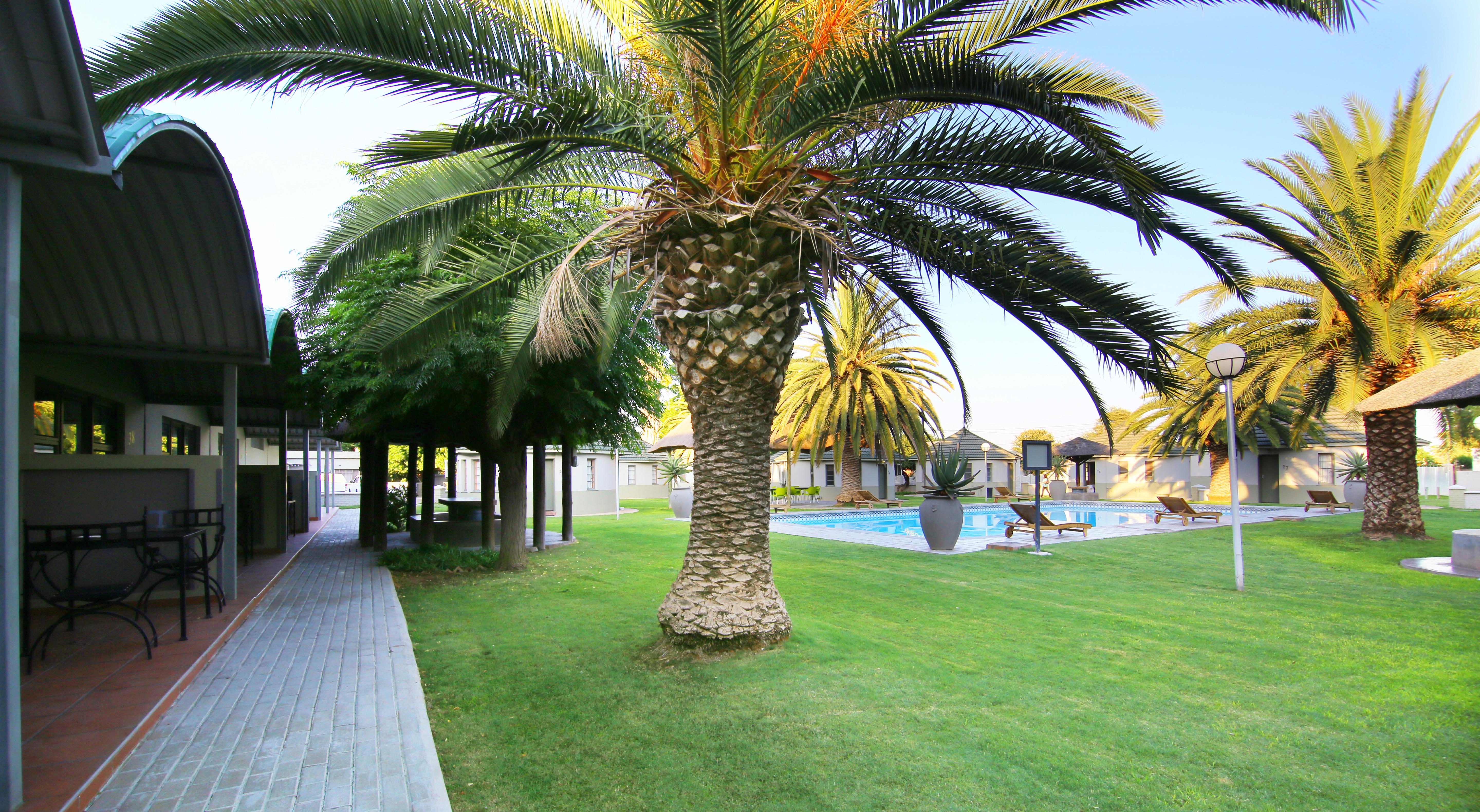 Kalahari Arms Hotel Khemsbok Bagian luar foto