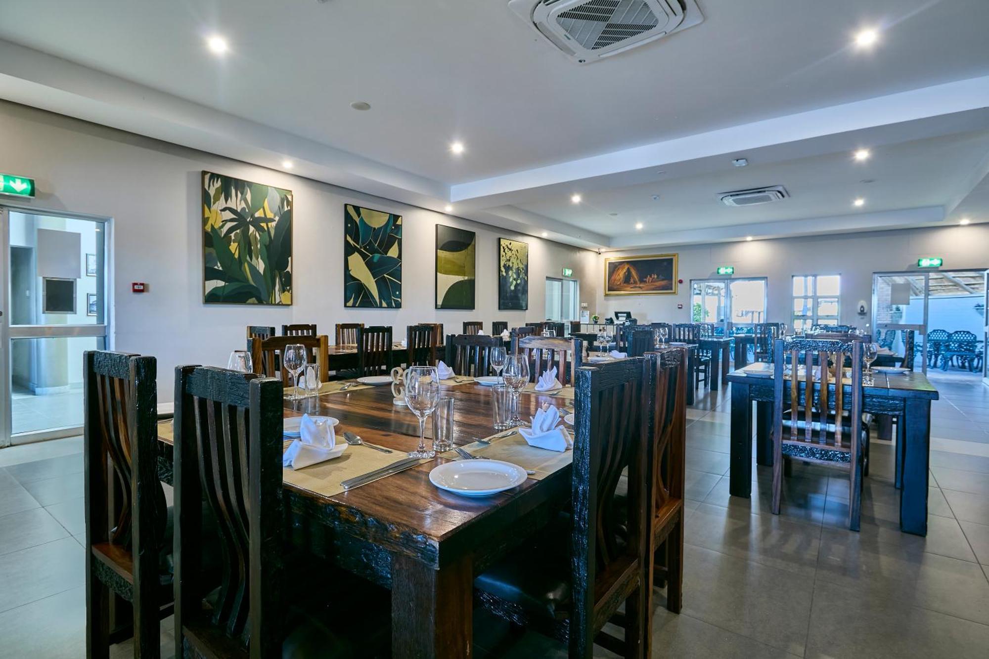 Kalahari Arms Hotel Khemsbok Bagian luar foto