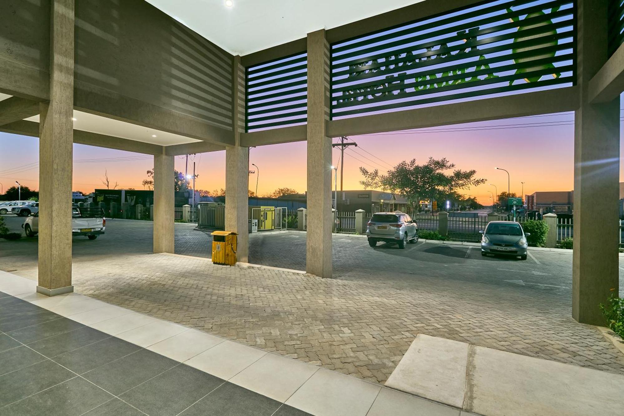 Kalahari Arms Hotel Khemsbok Bagian luar foto