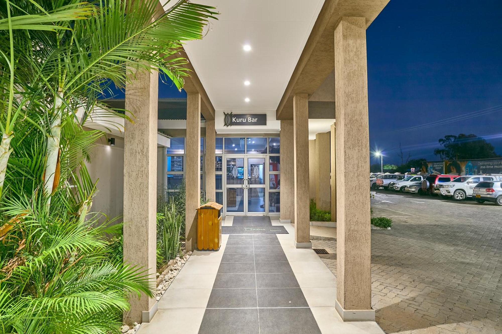 Kalahari Arms Hotel Khemsbok Bagian luar foto