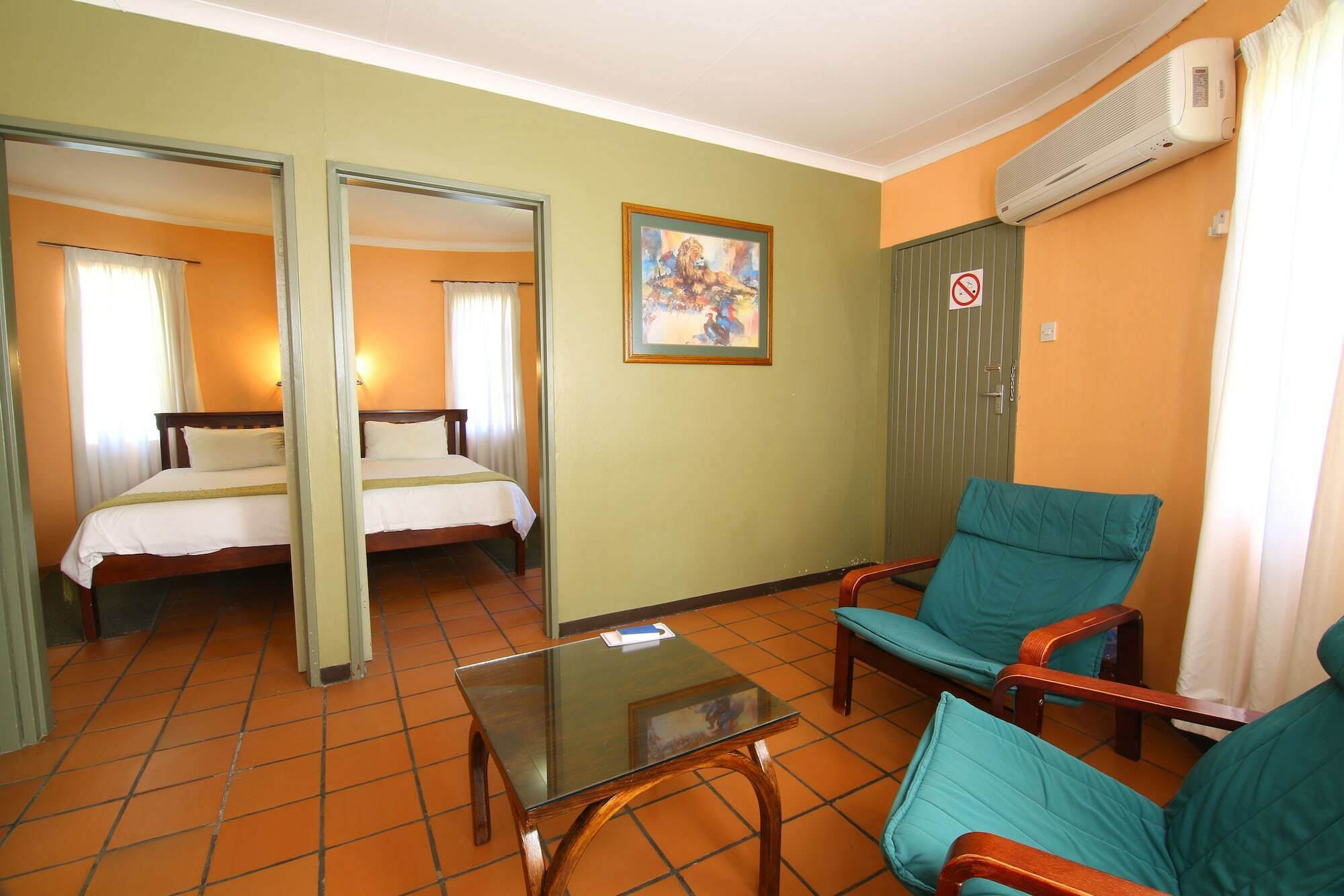 Kalahari Arms Hotel Khemsbok Bagian luar foto